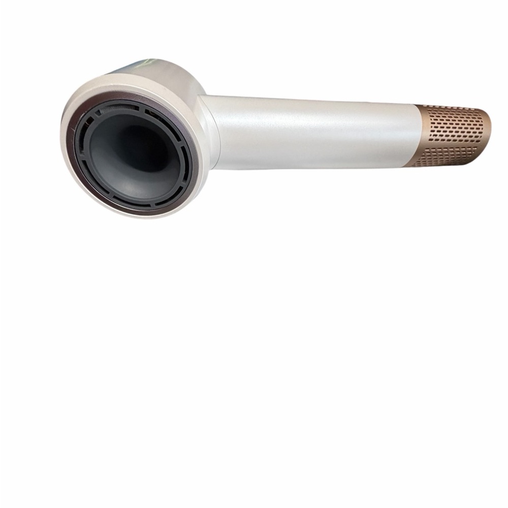 Professional Hair Dryer in Silver and‎ Gold - Picture 3 of 4